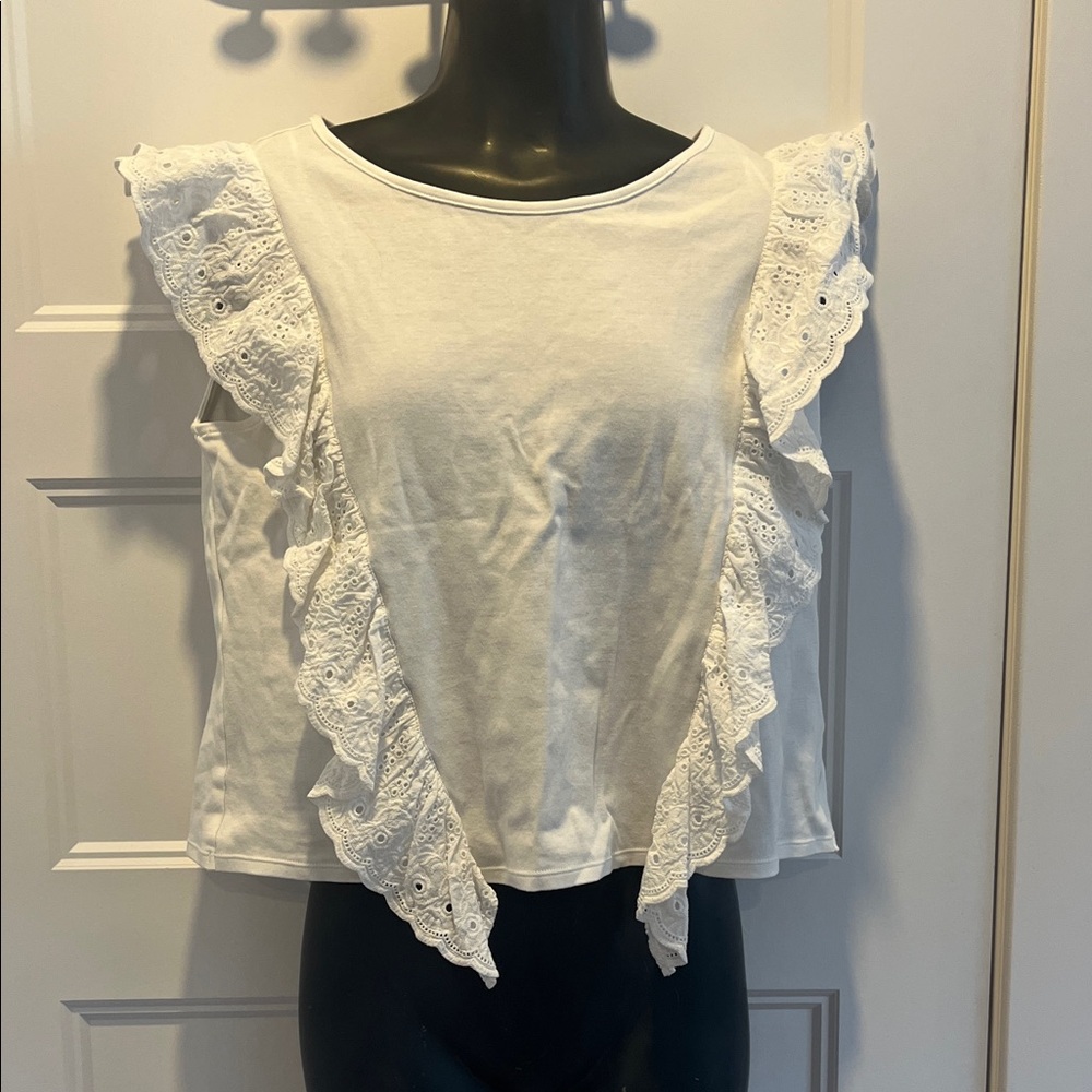 RW&CO. White Eyelet Ruffle Blouse